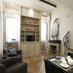 Apartment Antiche Residenze Romane - Campo De' Fiori, Rome